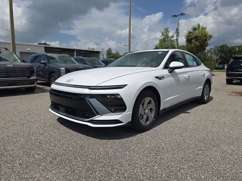 New 2026 Hyundai Sonata SE FWD image 2