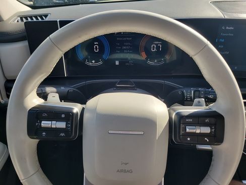 Used 2025 Hyundai Santa Fe SEL image 29