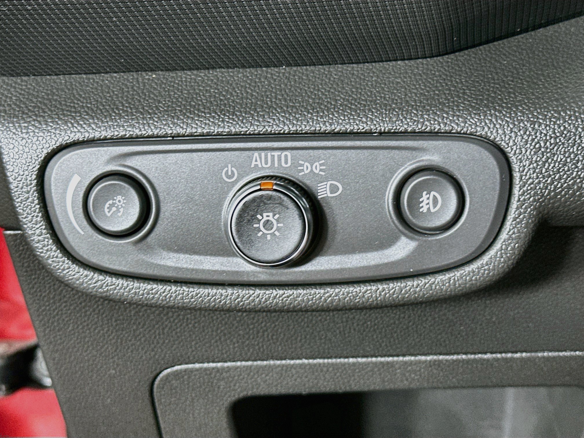 Used 2023 Chevrolet TrailBlazer LT FWD image 16