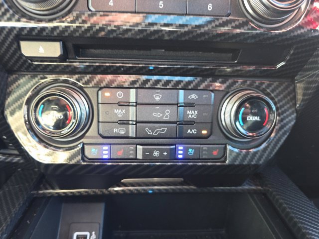 Used 2018 Ford F150 Raptor w/ Equipment Group 802A Luxury AWD/4WD image 18