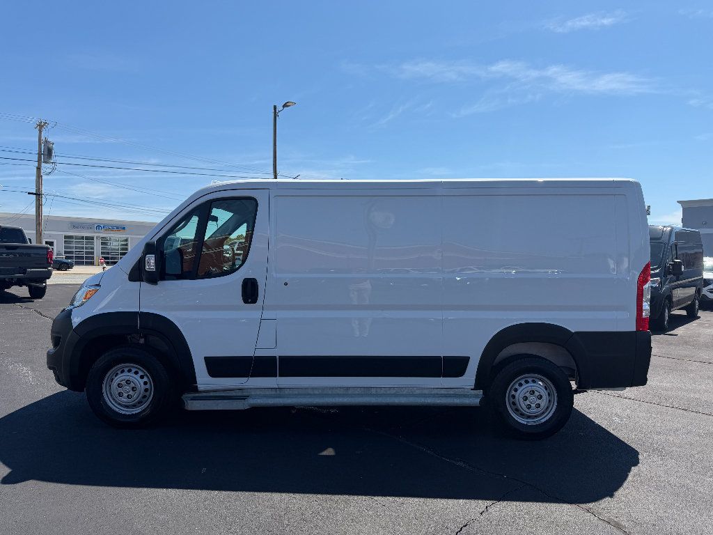 Used 2025 RAM ProMaster 2500 w/ U-Haul Equipment Group FWD image 5