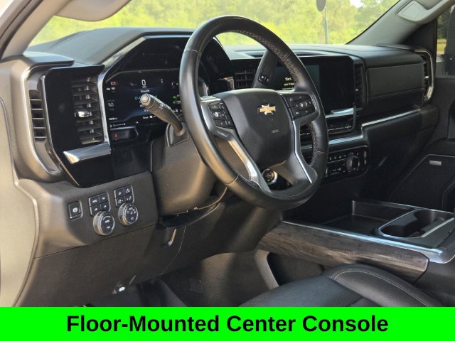 Used 2025 Chevrolet Silverado 2500 LTZ w/ LTZ Texas Edition AWD/4WD image 25