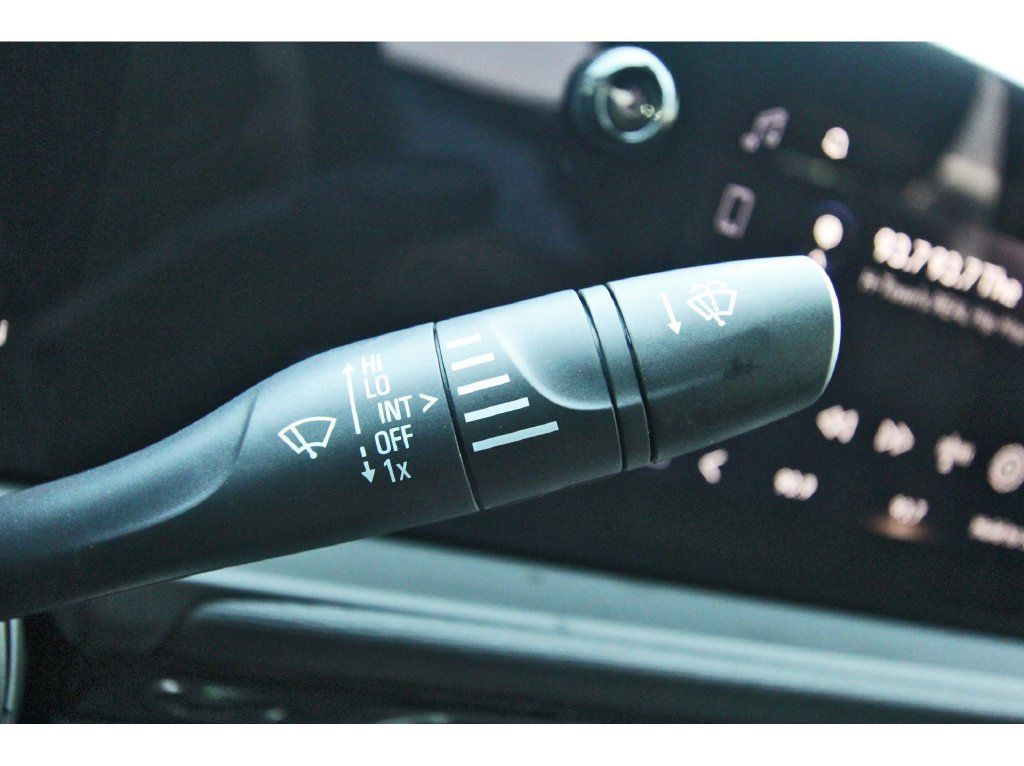 Used 2024 Buick Envista Avenir FWD image 18