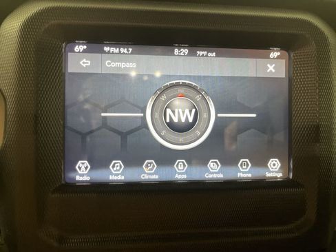 Used 2022 Jeep Gladiator Sport AWD/4WD image 20