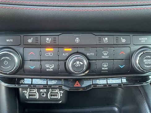 Used 2024 Dodge Durango GT image 22