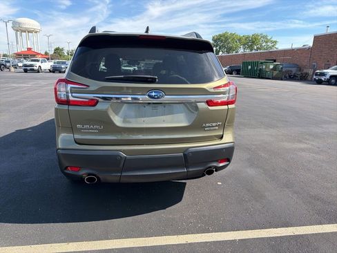 Used 2023 Subaru Ascent Limited AWD/4WD image 3