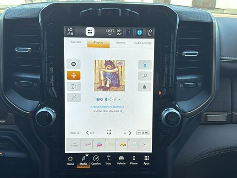 Used 2024 RAM 3500 Limited w/ Towing Technology Group image 20