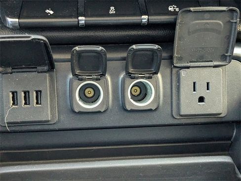 Used 2014 GMC Sierra 1500 SLT w/ SLT Crew Cab Value Package image 20