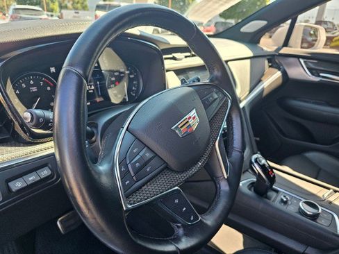 Used 2020 Cadillac XT5 Sportv image 28