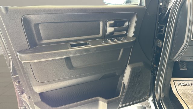 Used 2019 RAM 1500 ST w/ SXT Plus Group AWD/4WD image 10