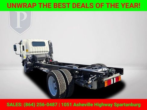 New 2025 Chevrolet Low Cab Forward image 8