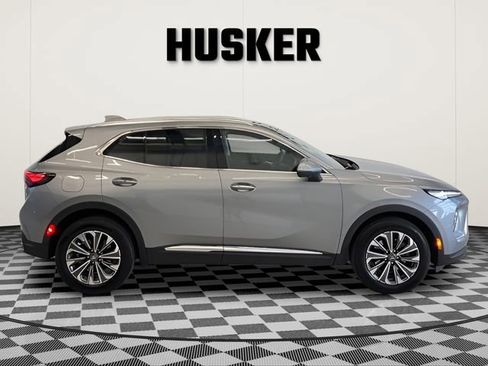 Used 2025 Buick Envision Preferred AWD/4WD image 2