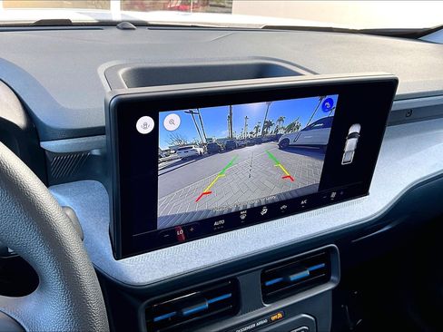 Used 2025 Ford Maverick XLT w/ Equipment Group 302A image 21