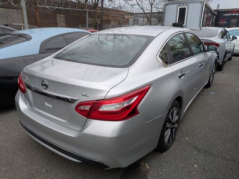 Used 2017 Nissan Altima 2.5 SL image 6