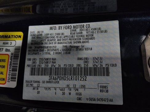 Used 2020 Ford Fusion SE FWD image 33