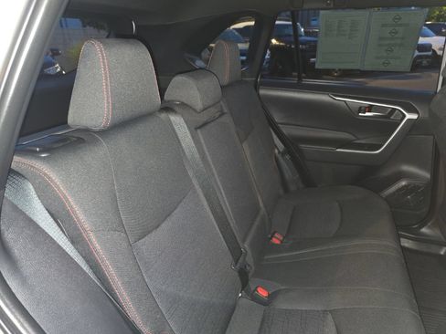 Used 2025 Toyota RAV4 SE AWD/4WD image 15