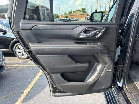 Used 2023 GMC Yukon AT4 w/ AT4 Premium Plus Package AWD/4WD image 14