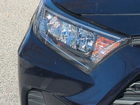 Certified 2021 Toyota RAV4 XLE Premium image 10