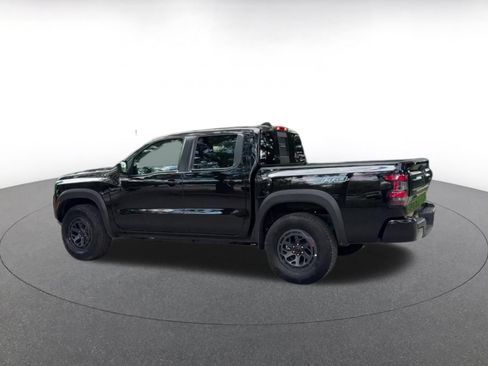 Used 2026 Nissan Frontier PRO-4X AWD/4WD image 10