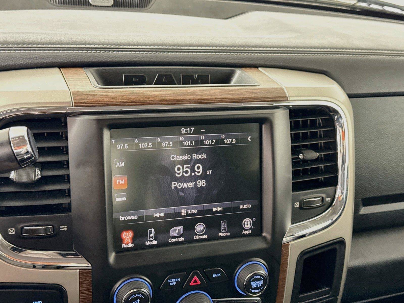Used 2015 RAM 2500 Laramie w/ Convenience Group AWD/4WD image 8