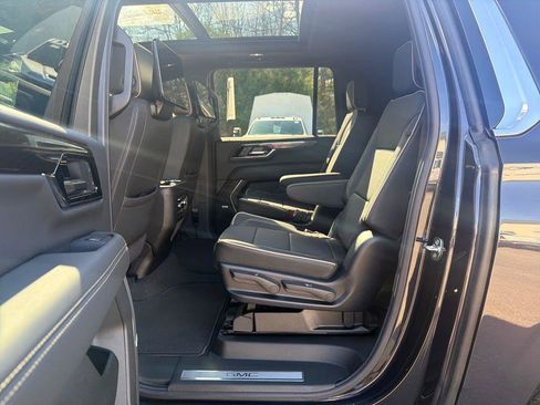 New 2026 GMC Yukon XL Elevation w/ Elevation Premium Package AWD/4WD image 23