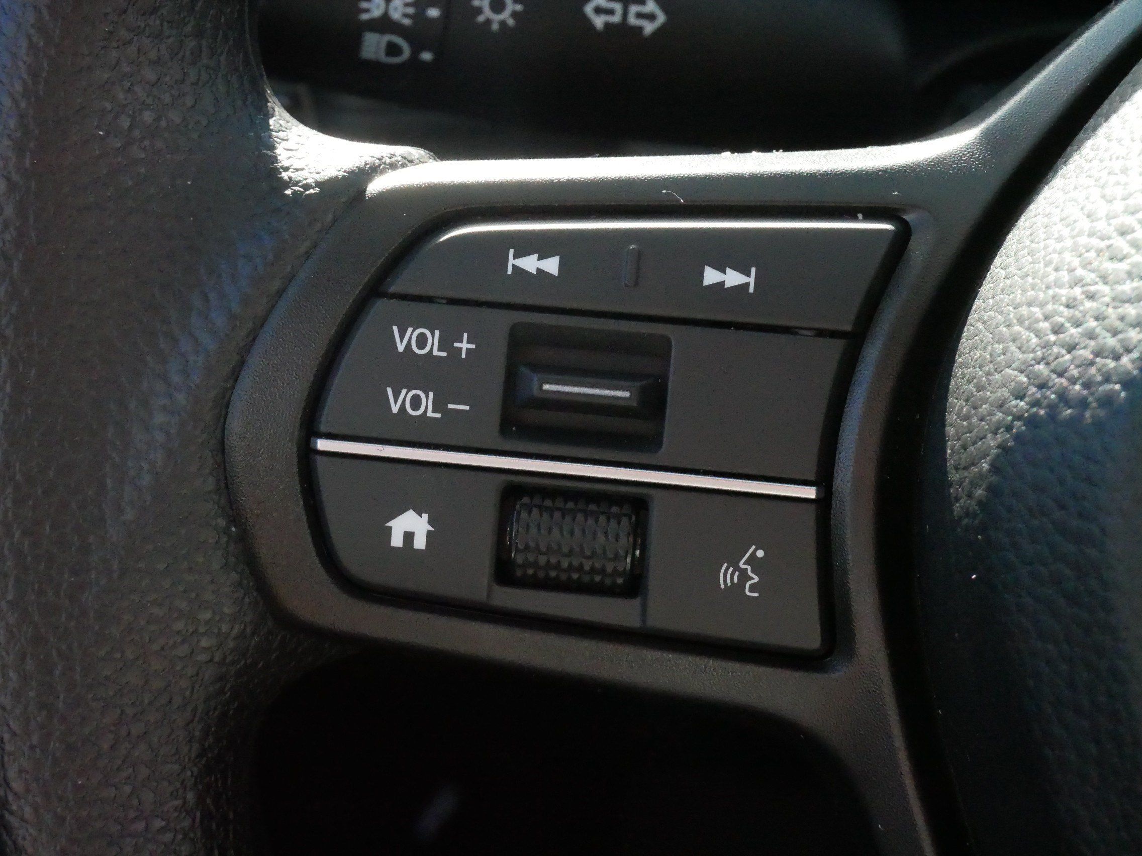Used 2027 Honda HR-V LX image 26