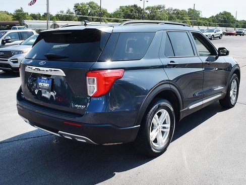 Used 2024 Ford Explorer XLT w/ Equipment Group 202A AWD/4WD image 14
