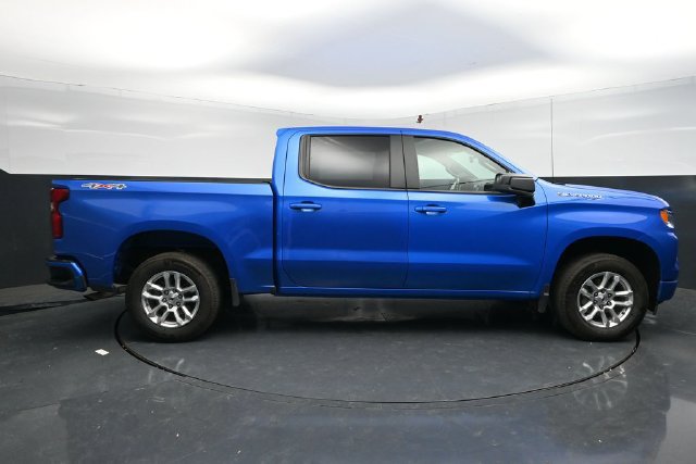 Used 2026 Chevrolet Silverado 1500 RST AWD/4WD image 11
