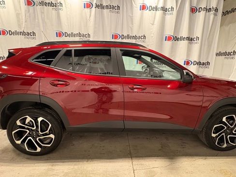 Used 2024 Chevrolet Trax RS w/ Driver Confidence Package image 6