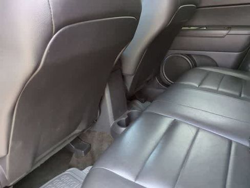 Used 2016 Jeep Patriot High Altitude FWD image 18