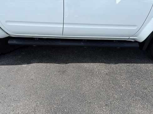 Used 2018 Nissan Frontier SV w/ Value Truck Package image 12