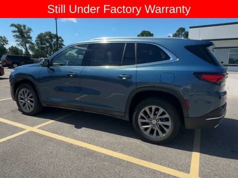 Used 2025 Buick Enclave Preferred FWD image 6