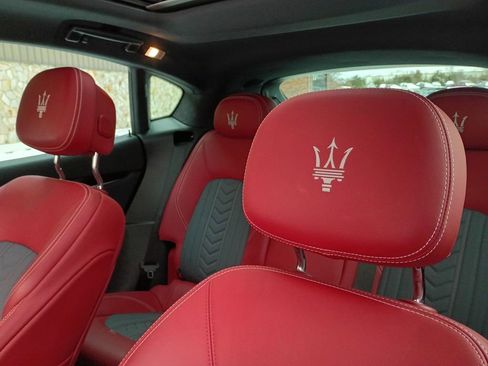 Used 2023 Maserati Levante GT image 38