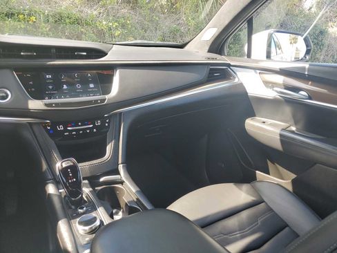 Used 2024 Cadillac XT5 Premium Luxury w/ Platinum Package image 17