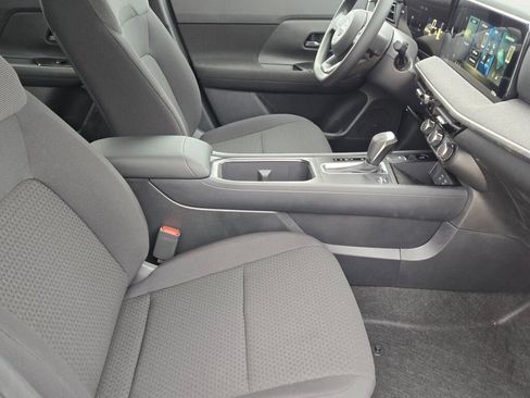 New 2026 Nissan Kicks S image 5