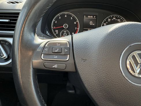 Used 2013 Volkswagen Passat 2.5 SE image 25