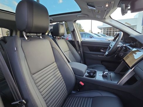New 2025 Land Rover Discovery Sport S image 21