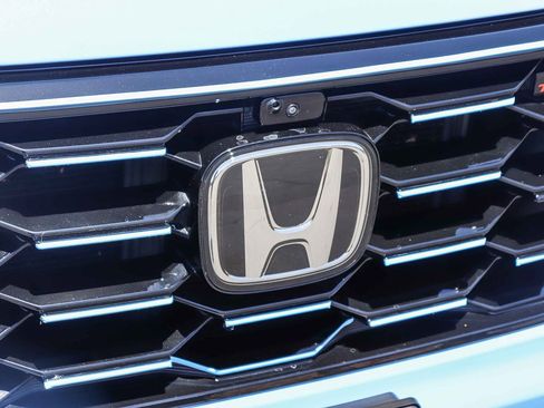 Used 2025 Honda Pilot TrailSport image 13