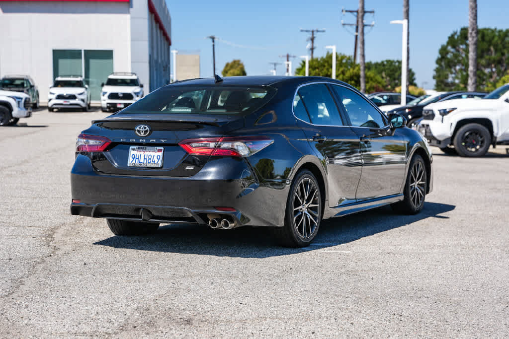 Used 2023 Toyota Camry SE FWD image 6