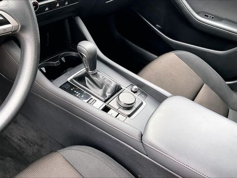 Used 2020 MAZDA MAZDA3 Sedan FWD image 14