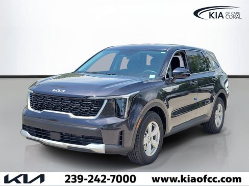 New 2026 Kia Sorento LX FWD image 3