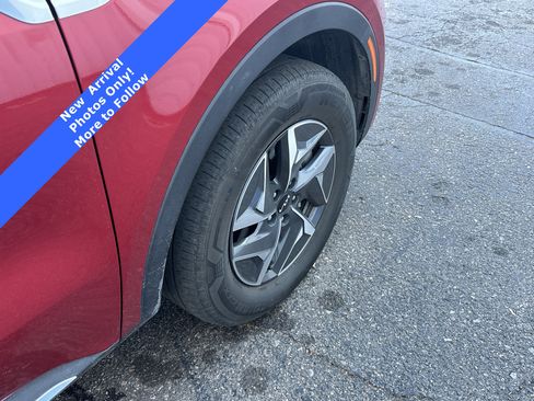 Used 2022 Kia Sorento S image 12