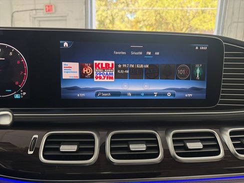 Used 2026 Mercedes-Benz GLS 450 4MATIC image 35