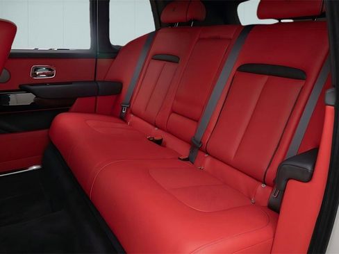 Used 2023 Rolls-Royce Cullinan image 26