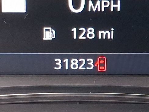 Certified 2023 Chevrolet Traverse RS image 23