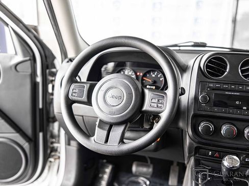 Used 2012 Jeep Patriot Sport image 31