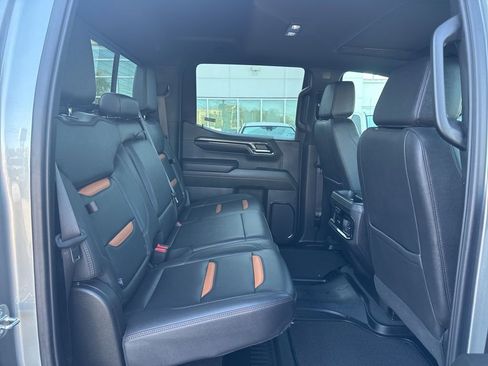 Used 2023 GMC Sierra 1500 AT4 w/ AT4 Preferred Package image 21