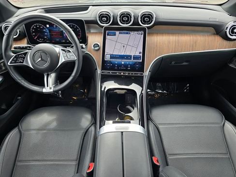Used 2023 Mercedes-Benz GLC 300 4MATIC image 18