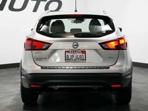 Used 2019 Nissan Rogue Sport SV w/ All-Weather Package FWD image 5