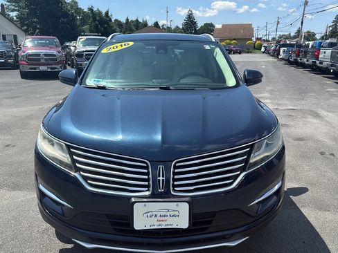 Used 2016 Lincoln MKC Reserve w/ Lincoln MKC Climate Package AWD/4WD image 2